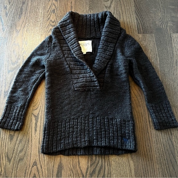 Abercrombie & Fitch brown deep plunge cowl neck sexy sweater size small - Picture 1 of 7